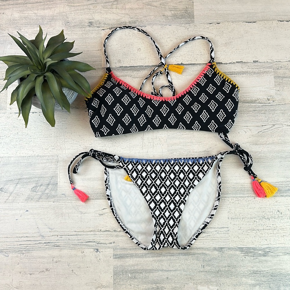 Black and white tassel bikini